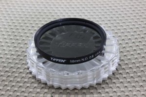 TIFFEN 58mm N. D. 0.6  NEUTRAL DENSITY LENS FILTER F552