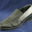 DONALD J PLINER BLK LEATHER & STRETCH LOAFERS 6.5 M
