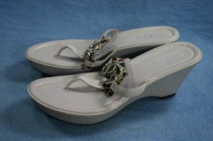 FRANCO SARTO LILAC PURPLE WEDGE THONG SANDALS 9 M NEW