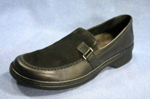 CLARKS BLACK LEATHER & SUEDE LOAFERS CLOGS SHOES 7.5 N