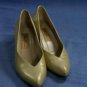 AMALFI OLIVIA GOLD LEATHER LOW CUT PUMPS 6.5 B EUC