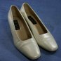 AMALFI WOMENS BONE PEARL WHITE LEATHER PUMPS 10 B EUC