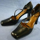 BCBG PARIS BLACK LEATHER X-STRAP HI HEEL PUMPS 8.5 B