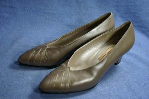 AMALFI WOMENS TAUPE LEATHER MID-HEEL PUMPS SHOE 8 B EUC