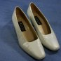 AMALFI BONE PEARL WHITE LEATHER PUMPS 9 AA MINT