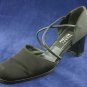 STUART WEITZMAN BLACK FABRIC X-STRAP PUMPS 8 AA EUC