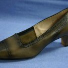VINTAGE 50'S GAYMODE KHAKI LEATHER PUMPS 8.5 C NEW NOS