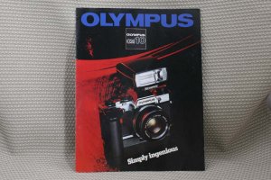 OLYMPUS 35mm OM10 OM-10 FULL SIZE SALES BROCHURE RARE