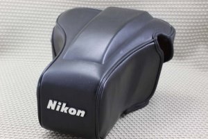 NIKON CF-36A BLK LEATHER CAMERA CASE FOR N2020 W/ZOOM