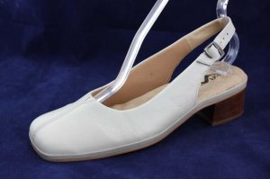 SOFT WALK WOMENS BEIGE LEATHER SLINGBACK PUMPS 7.5 M