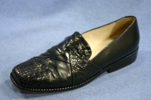 JOAN & DAVID BLACK LEATHER LOAFERS FLATS SHOES 6 M EXCL