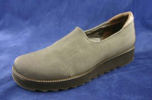 DONALD J PLINER GREEN STRETCH LOAFERS SHOES 9 M EUC