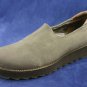 DONALD J PLINER GREEN STRETCH LOAFERS SHOES 9 M EUC
