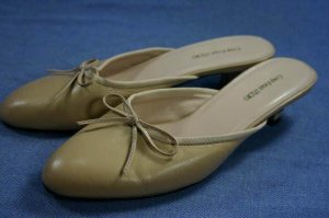 COUP D' ETAT STUDIO TAN BALLET TIE MULES SHOES 7 M NEW