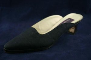 PHYLLIS POLAND ITALY NAVY FABRIC MID HEEL MULES 8 AA
