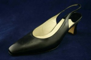 AMALFI NORDSTROM BLACK LEATHER SLINGBACK PUMPS 7 B NEW