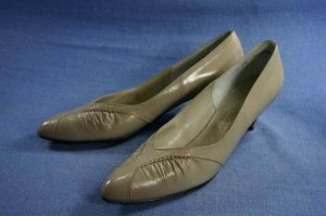 VINTAGE THOS CORT TAUPE PUMPS 12 AAA NEW NOS
