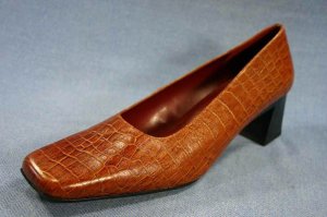 NATURALIZER WOMENS BROWN CROCO LEATHER PUMPS 8.5 N NEW