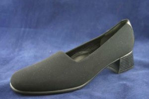 MUNRO AMERICAN BLACK STRETCH FABRIC LOAFERS 7 N MINT