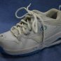 HELLYS KIDS WHITE LEATHER ROLLER SKATE SHOES SZ 4 MINT