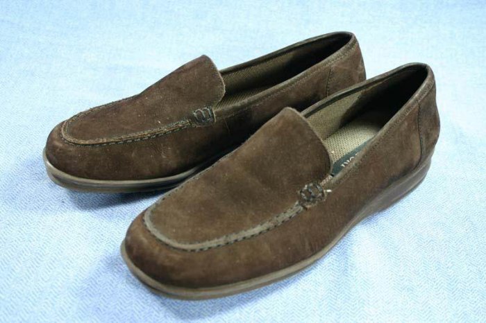 womens brown suede loafers