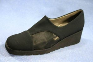 PETER KAISER $195 WOMENS BLACK WEDGE LOAFERS 8.5 NEW