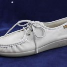 SAS WOMENS BEIGE LEATHER HANDSEWN OXFORDS 8 N BRAND NEW