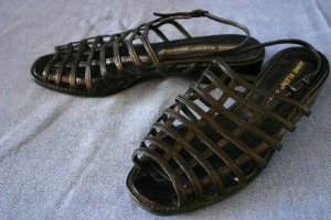 ANNE KLEIN COLLECTION WOMENS BLACK FLAT SANDALS 5.5 M
