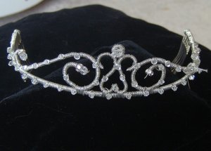 Nelson D'Leon Structured Elegance Tiara