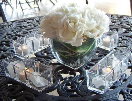 "Links " by Design Ideas Rectangle 3 compartment Candleholder