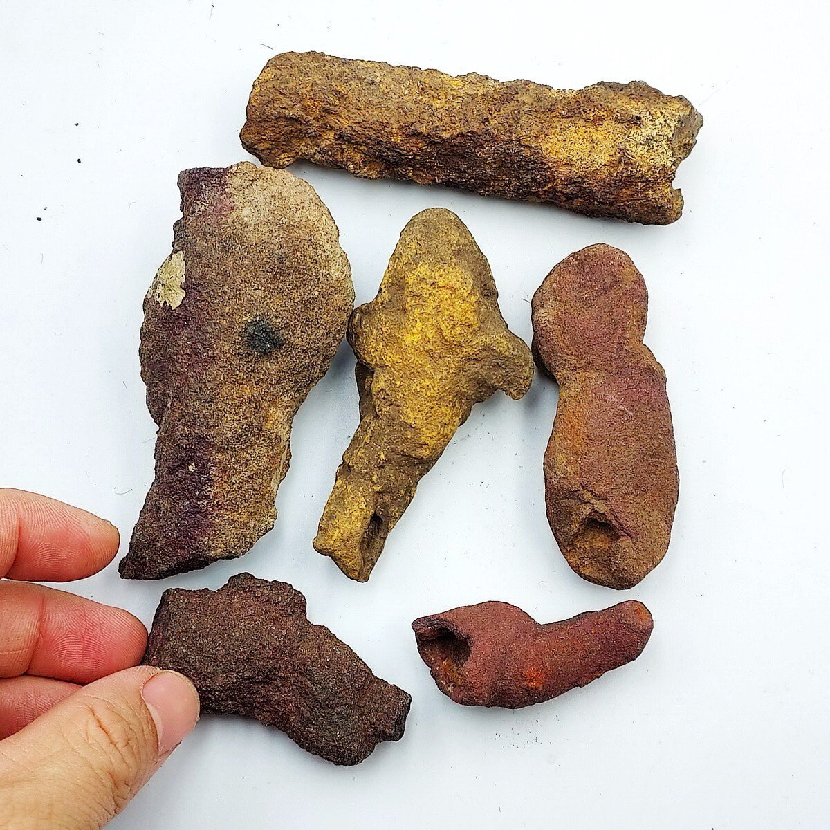 P0694 : Rare Beach-Found Fulgurite: Lightning Strike Glass from Krabi, Thailand