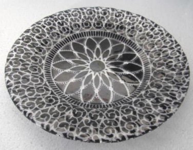 SYDENSTRICKER Fused Handcrafted Black Petals Daisy Flowers Round Glass Display P