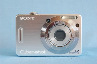 Sony cybershot dsc W55 digital pocket camera