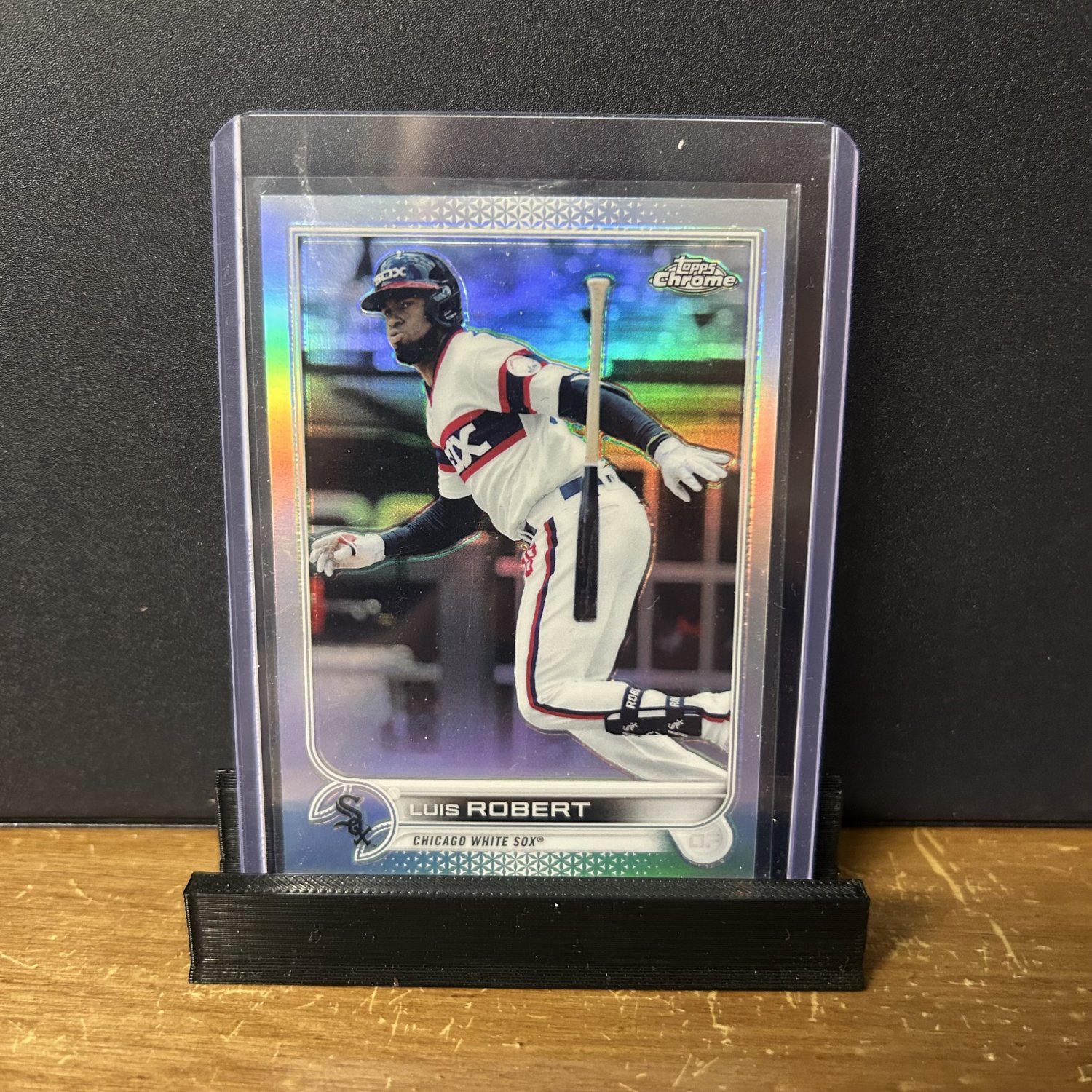 2022 Topps Chrome Luis Robert #137 Refractor