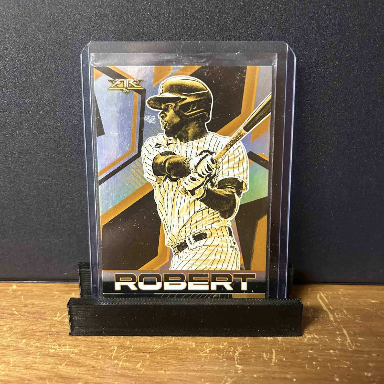 2021 Topps Fire Luis Robert #9 Gold Minted Parallel
