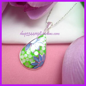 Art deco filigree pendant15