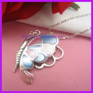 Art deco filigree pendant18