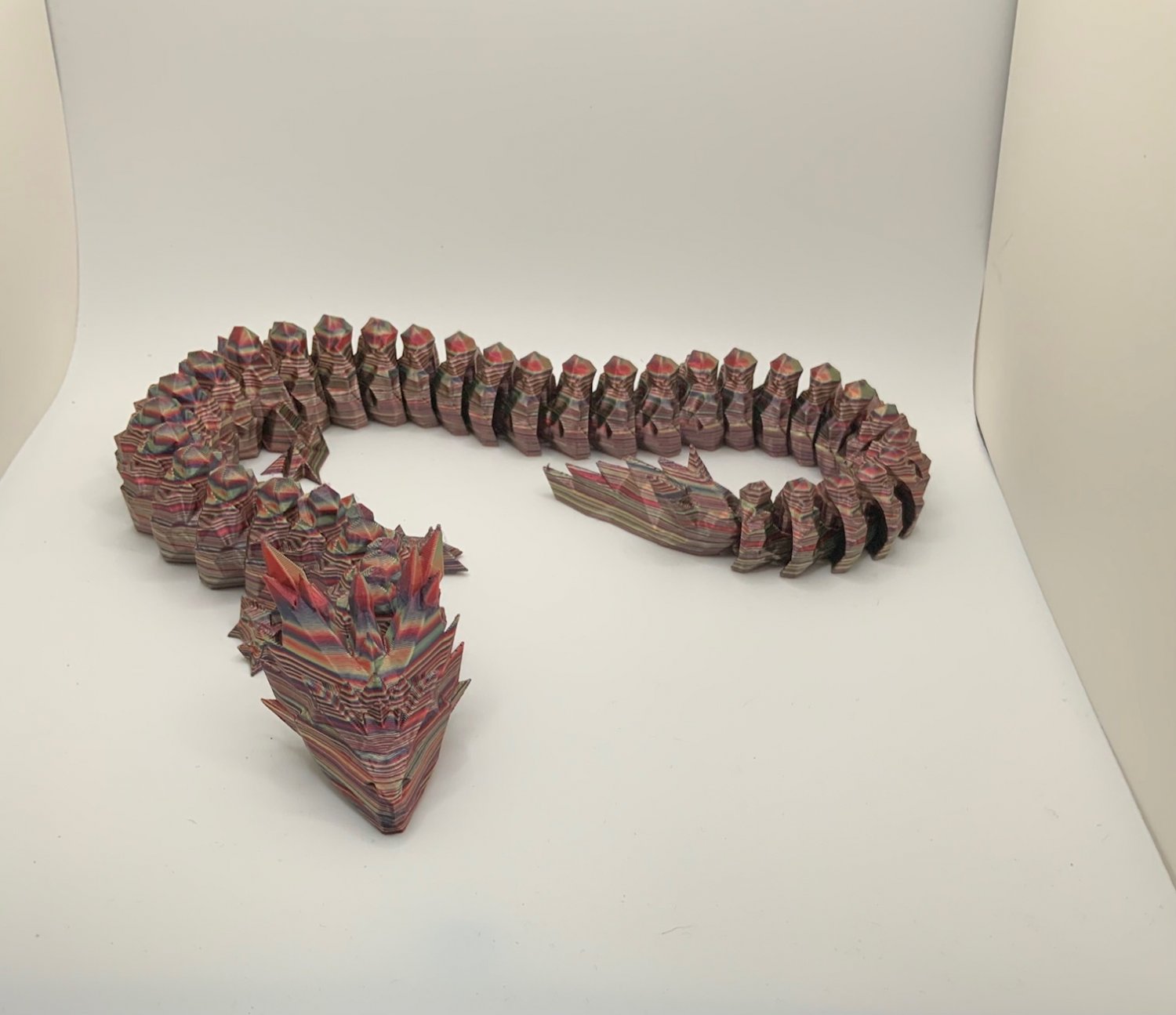 Wiggly the Articulating Dragon &acirc;�� Your New Favorite Fidget Beast (Medium Size)
