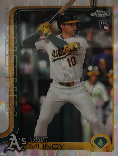 2025 Topps Chrome LogoFractor Edition #221 Max Muncy