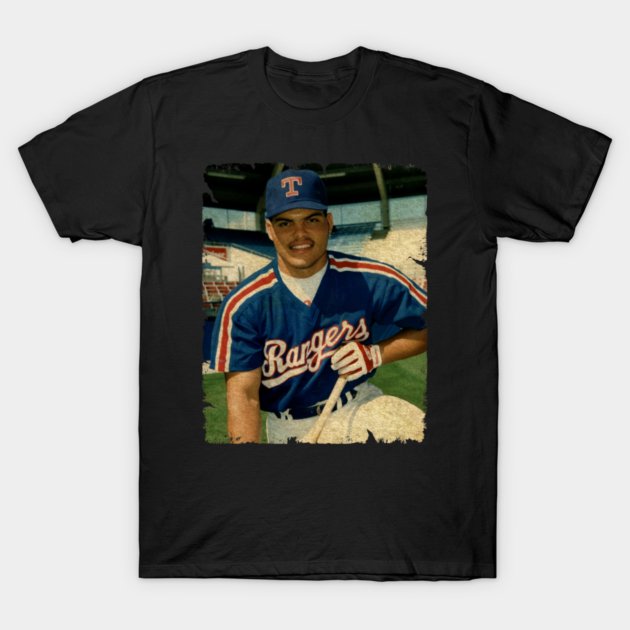 Pudge Rodriguez in Texas Rangers T-Shirt