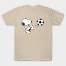 Snoopy Soccer Player – Cartoon Sports Design T-Shirt