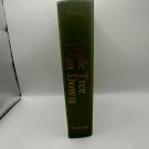 Apple Tree Lean Down By Mary E. Pearce Hardcover St. Martin's Press 1976 Apple Tree Lean Down By Mary E. Pearce Hardcover St. Martin's Press 1976