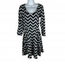 Chevron Long Sleeve Dress By Derek Size Medium Stretch Polyester/Spandex Women's