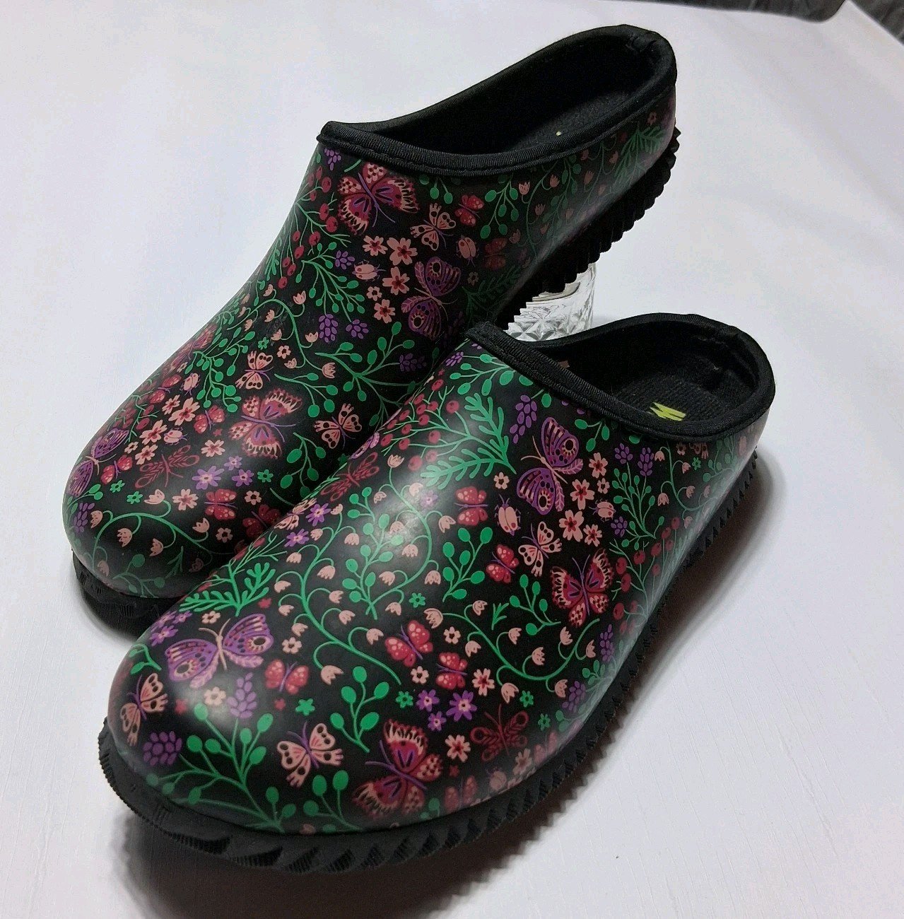Western Chief Garden Clogs Size 8 Black w/Pink Butterflys Flowers dragonfly's