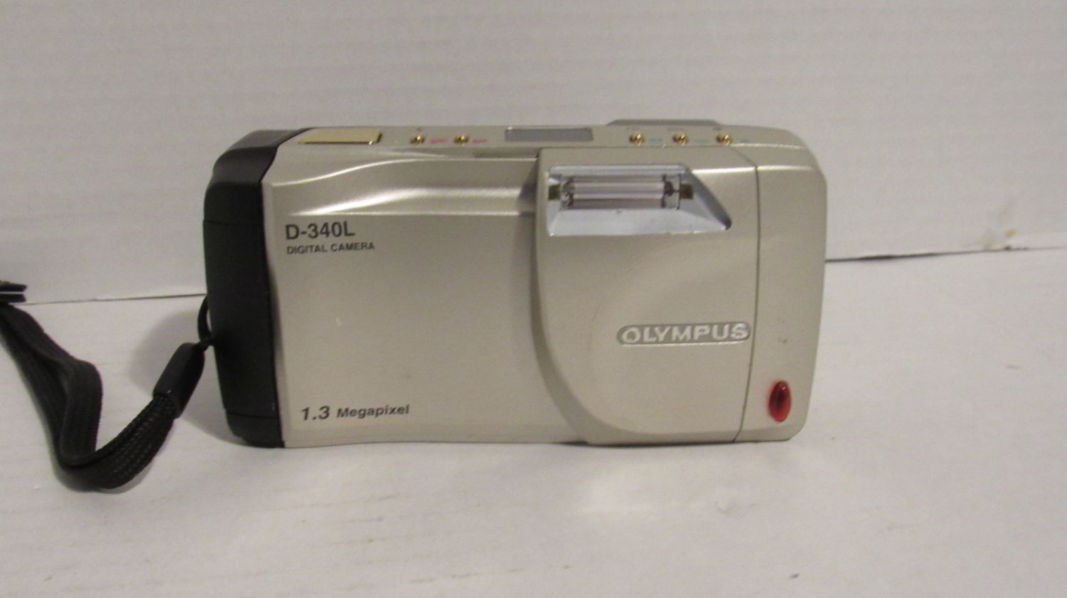 Olympus D-340L 1.3 Megapixel Digital Camera Used Camera