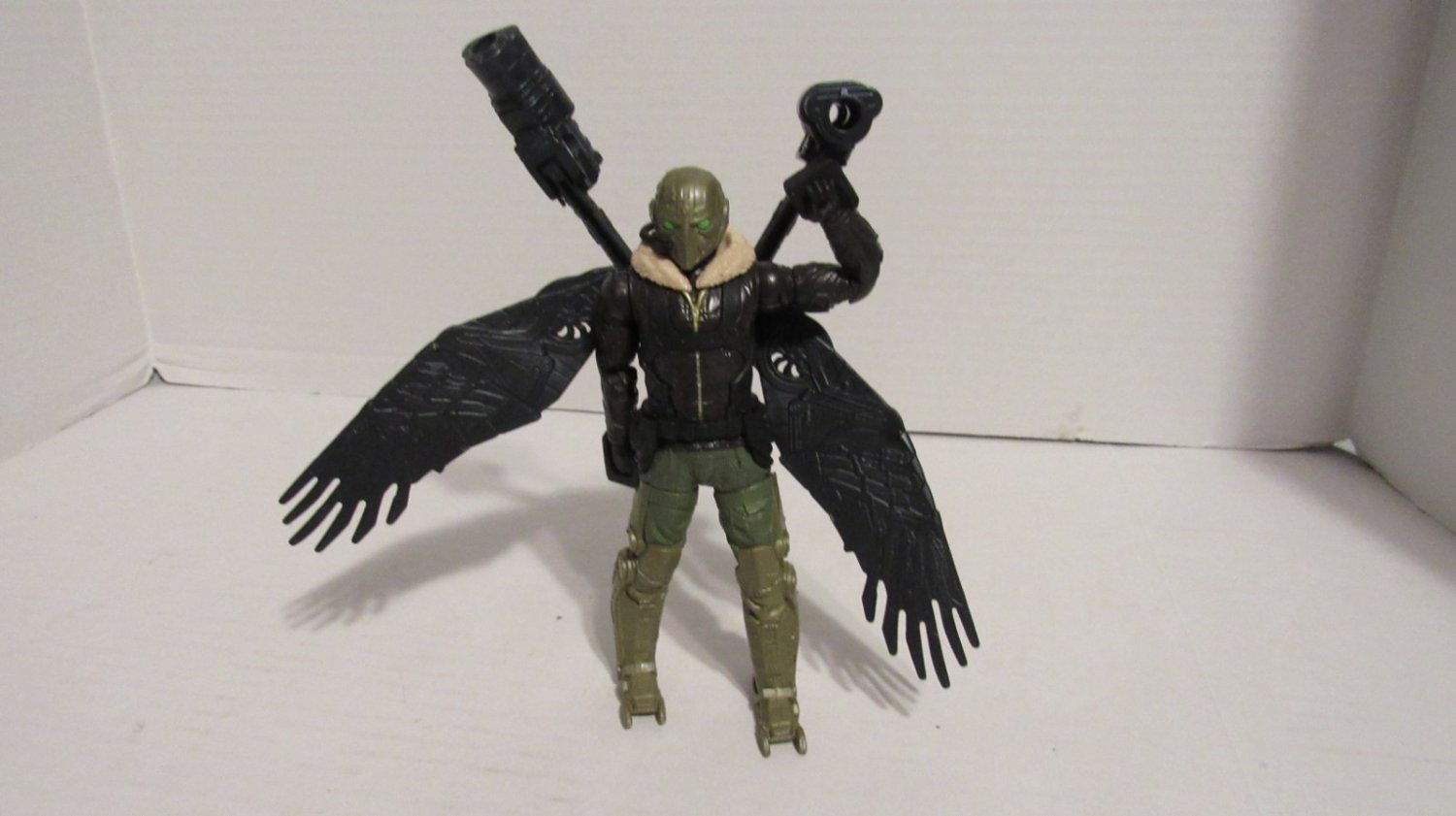 Marvel Spider-Man Deluxe Wing Blast Vulture Action Figure 6"