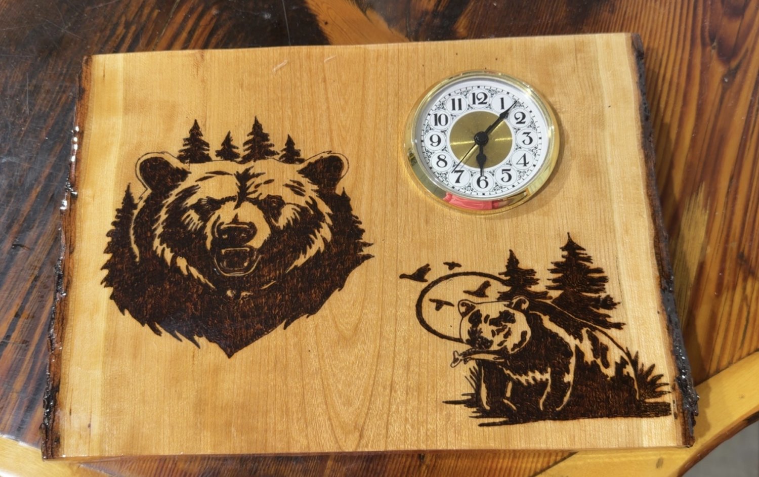 Bear clock