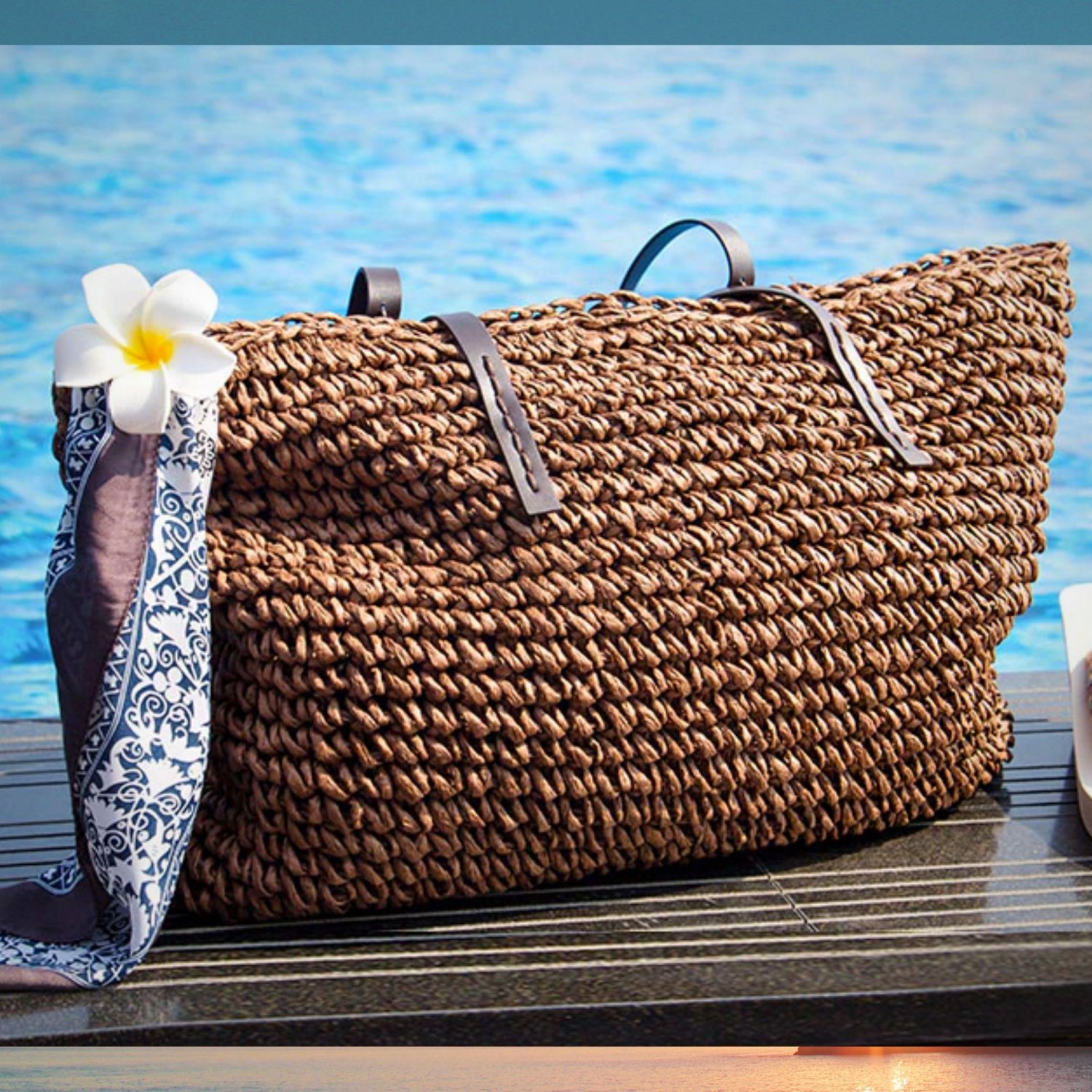 Women&acirc;��s Handmade Straw Beach Tote Bag &acirc;�� Large Capacity Woven Shoulder Handbag for Travel