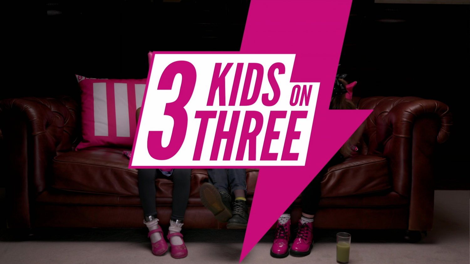 UK TV : 3 Kids On Three Digital Download
