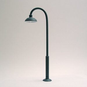 green street lamp